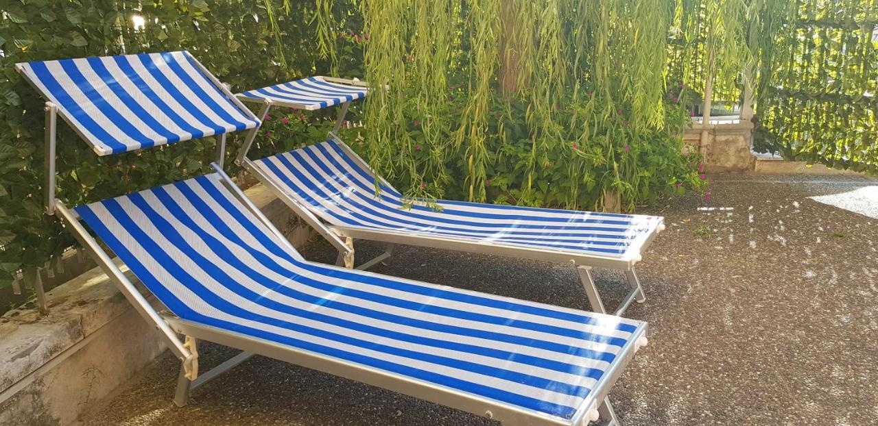 Appartamento Con Giardino Sul Mare Галиполи Екстериор снимка