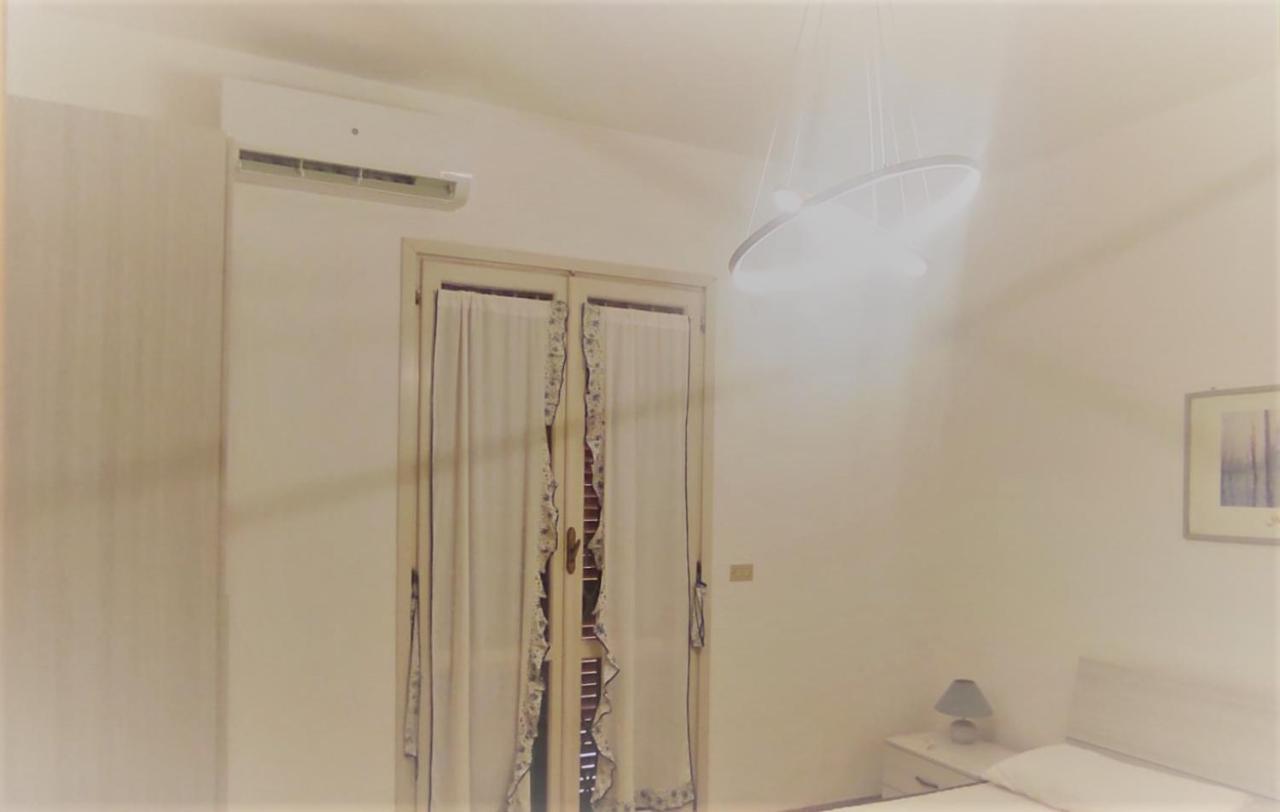Appartamento Con Giardino Sul Mare Галиполи Екстериор снимка